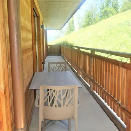 Pleasant In Versonnaz *