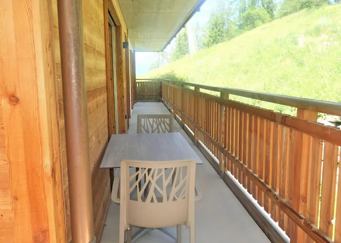 Pleasant In Versonnaz *